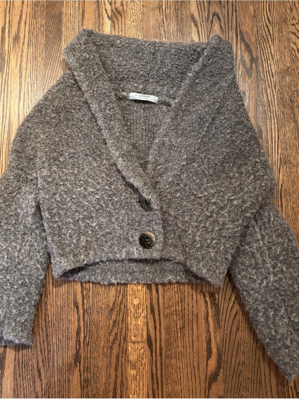 D.Exterior Cropped Grey Sweater